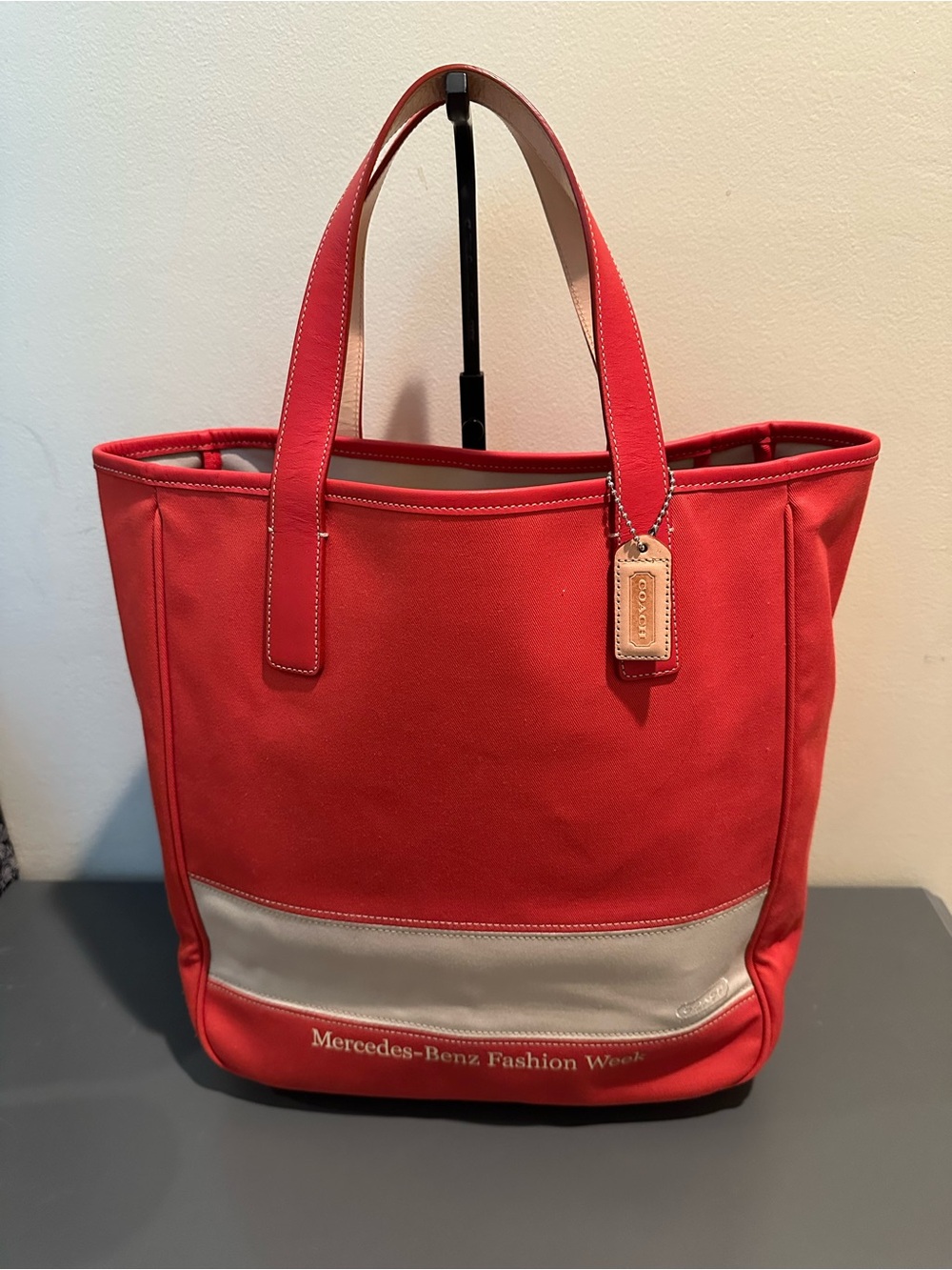 MINT 2003 Coach x Mercedes-Benz Hampton Tote Red/Beige Canvas Vintage Rare Y2K